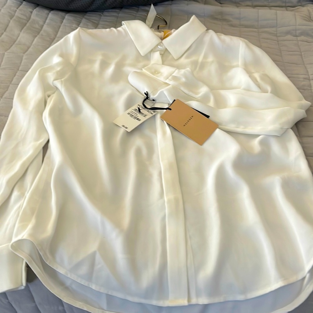 Blouse new never worn.